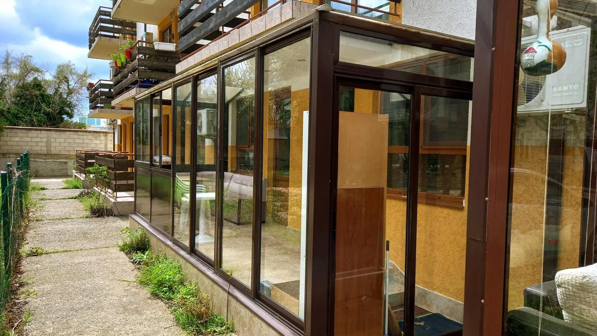 Lovely Nest With Glass Veranda Varna